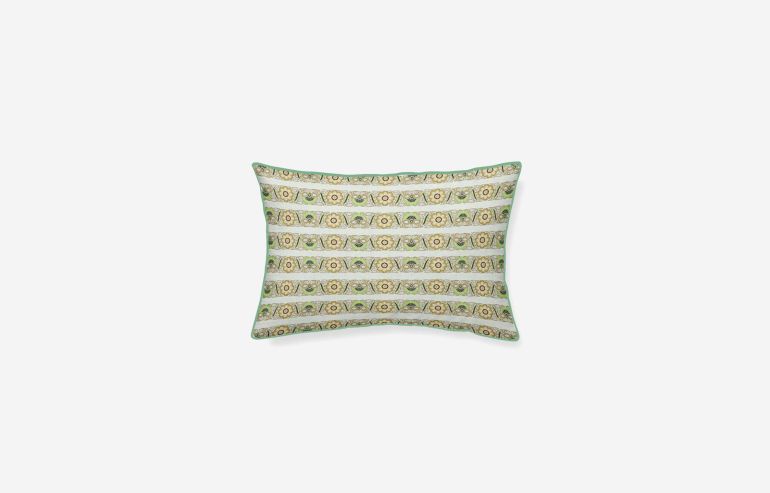 Denali cotton green cushion 45x30 cm